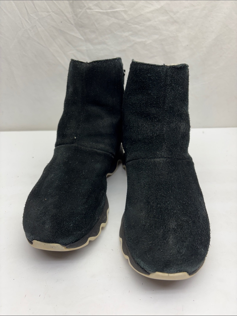 Sorel Women’s Suede Ankle Boots, sz 9.5, box 81 C G